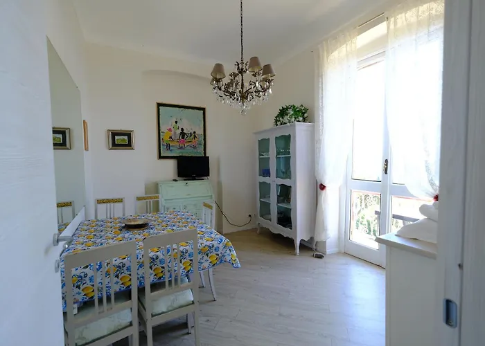 Daire Panorama Paradiso By Portofinovacanze *